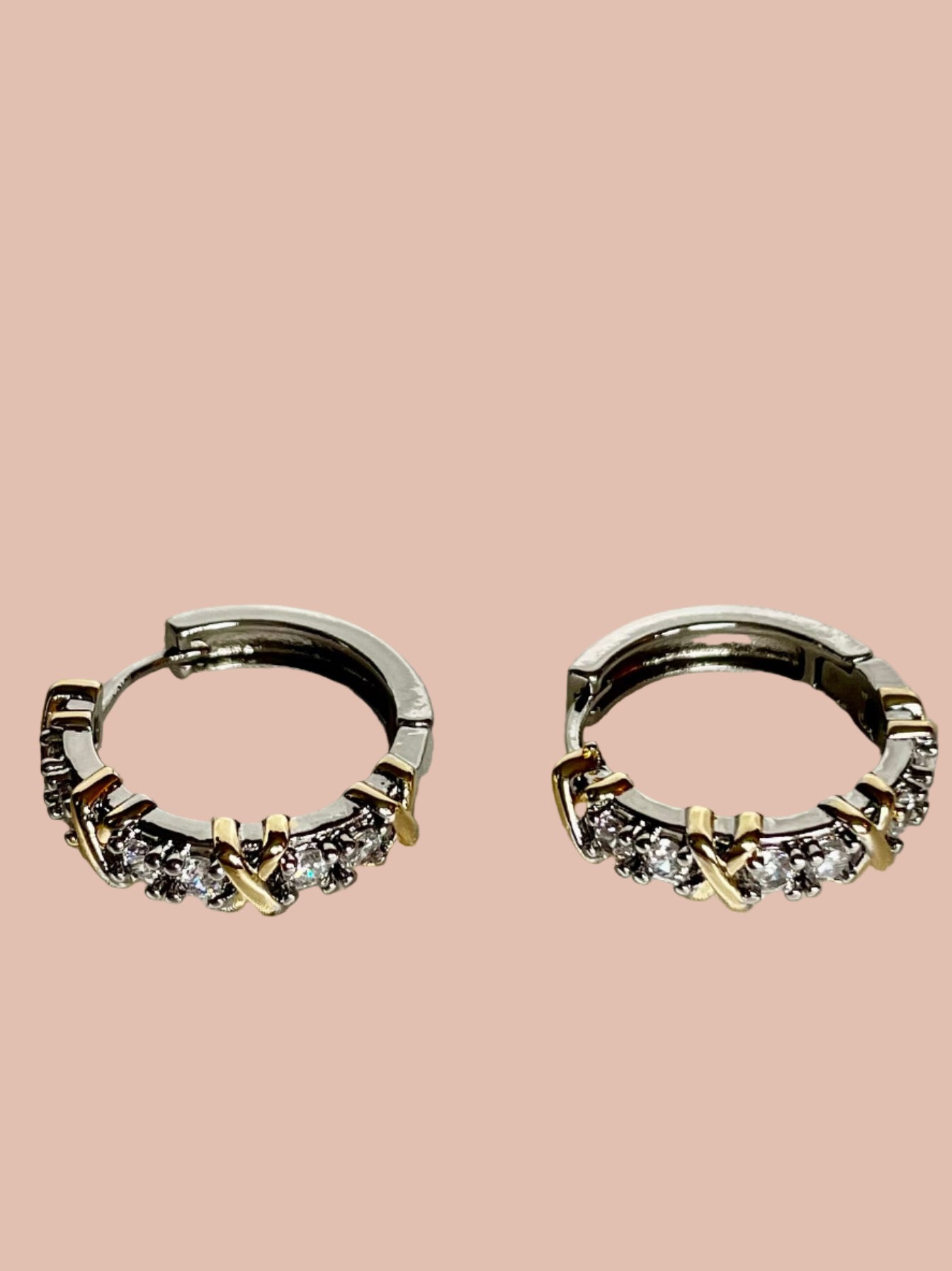 Boucles d’oreilles. créole Xenia