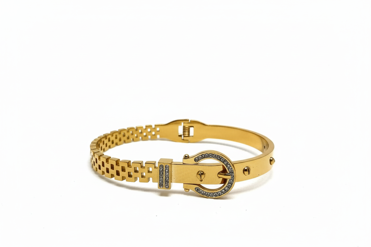 Bracelet Cavalier vue de face fond blanc