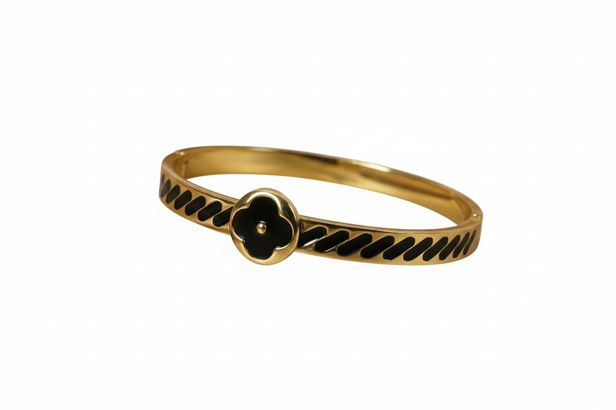 Bracelet Nuance noir trèfle fond blanc face