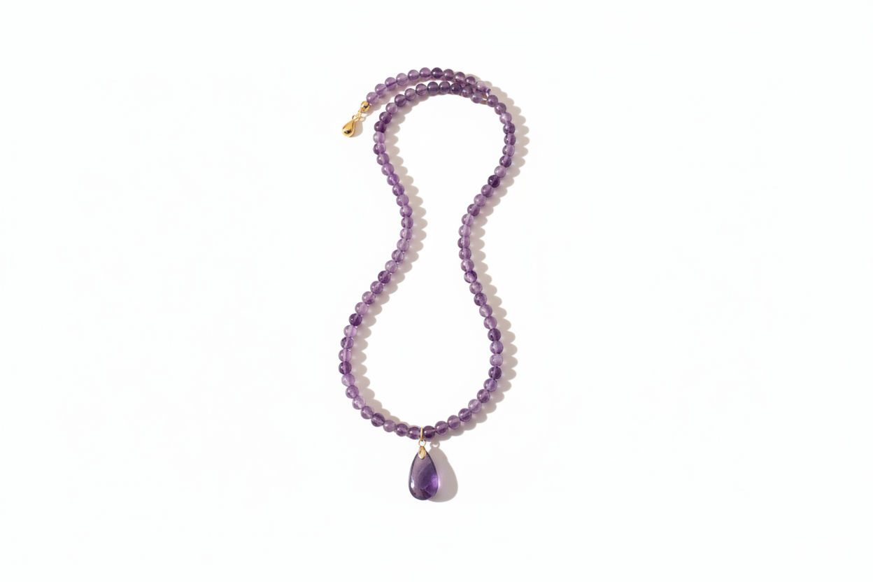 Collier améthyste fond blanc 3