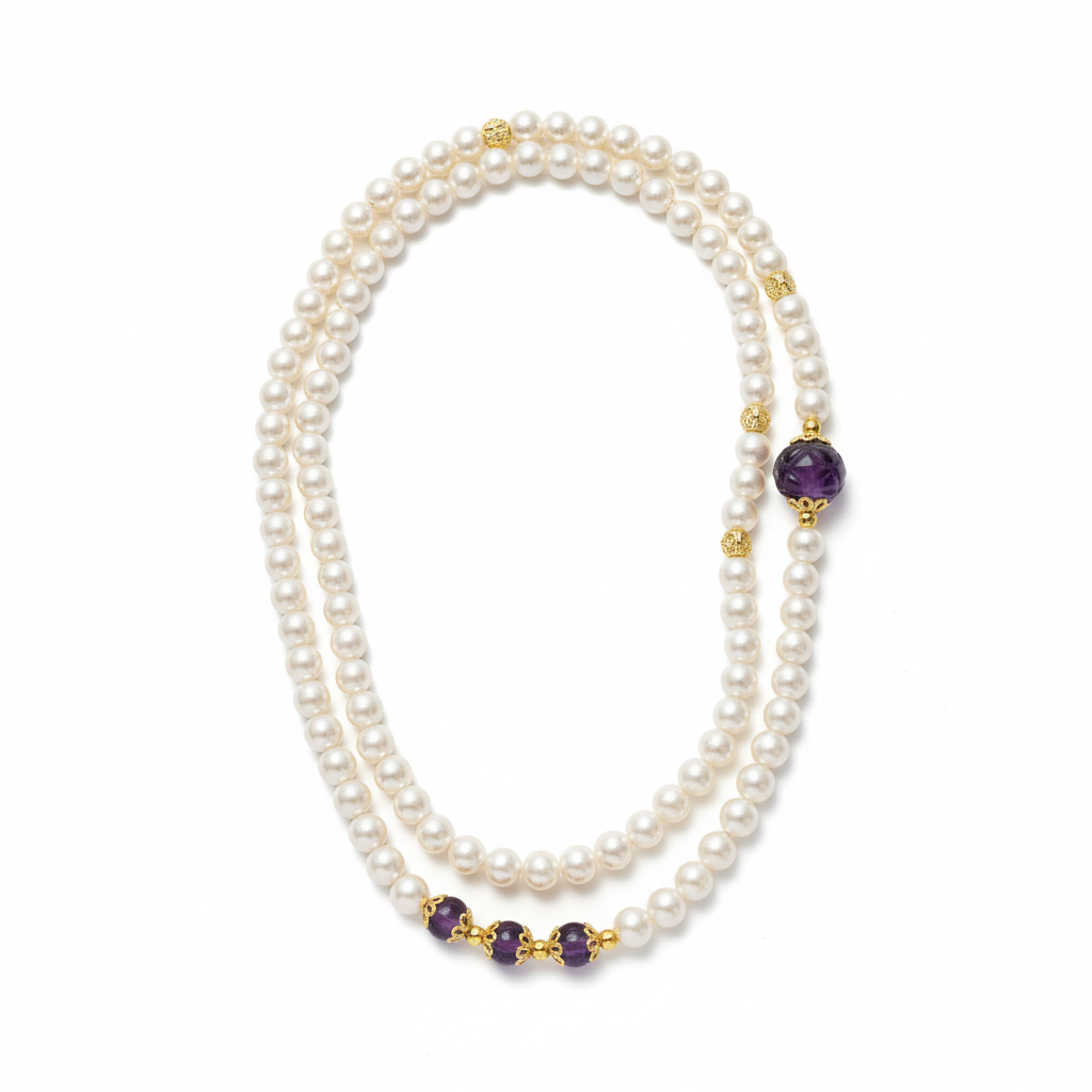 Collier perles cristal de roche fond blanc