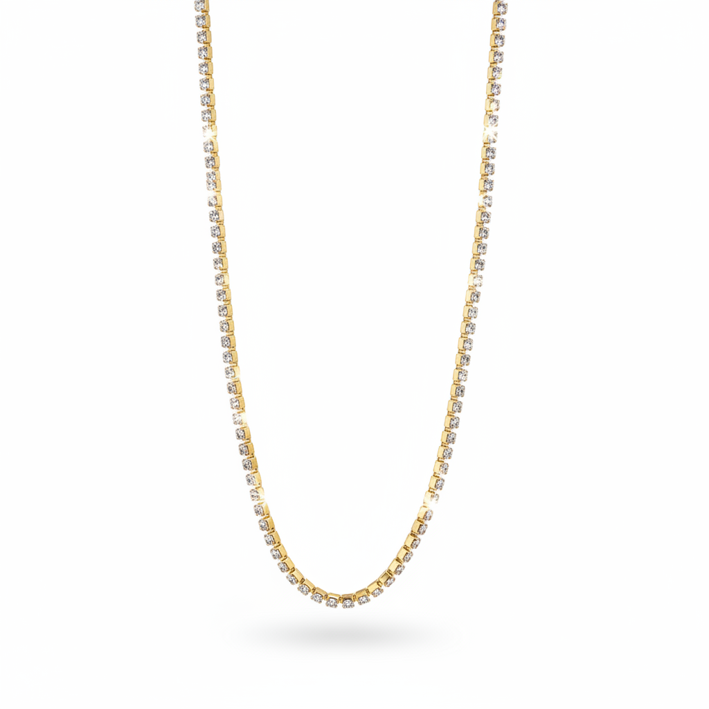 Collier Svetlana Gold sur fond blanc