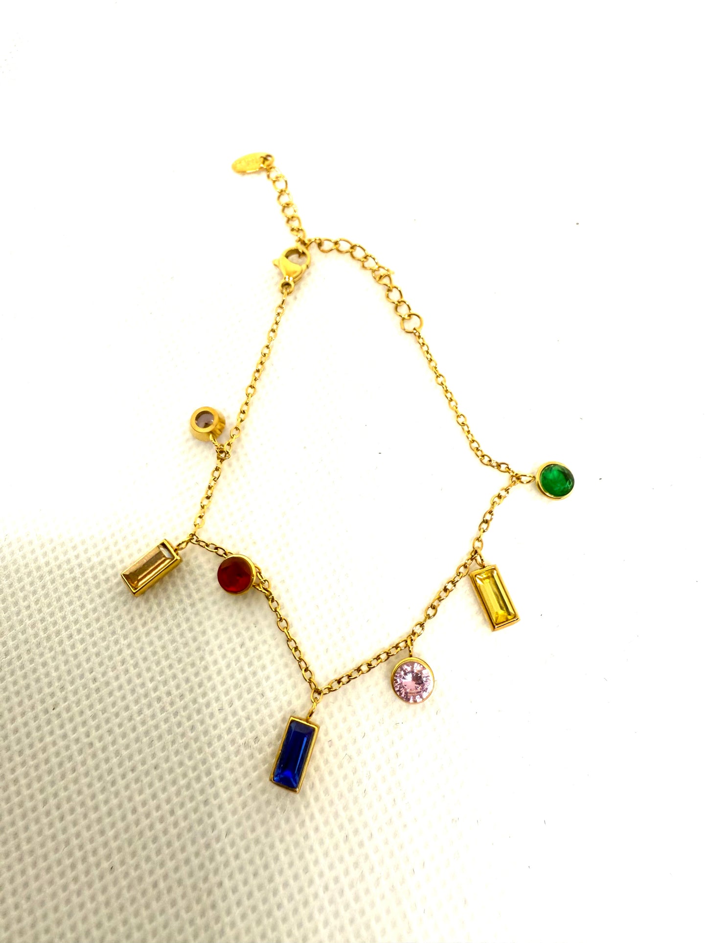 Chaîne cristal de couleur