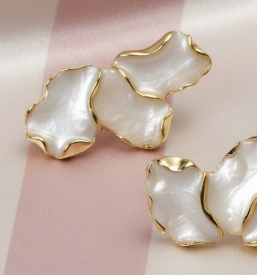 Boucles d’oreilles Pétales Nacrés