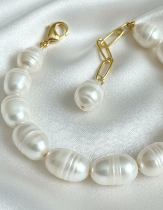 Chaîne cheville, perle d’eau douce naturelle.