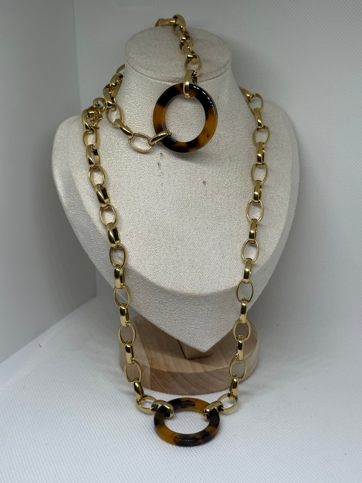 Ensemble Léopard-Parure de colliers dorés avec anneaux motif léopard- Rose Collection 