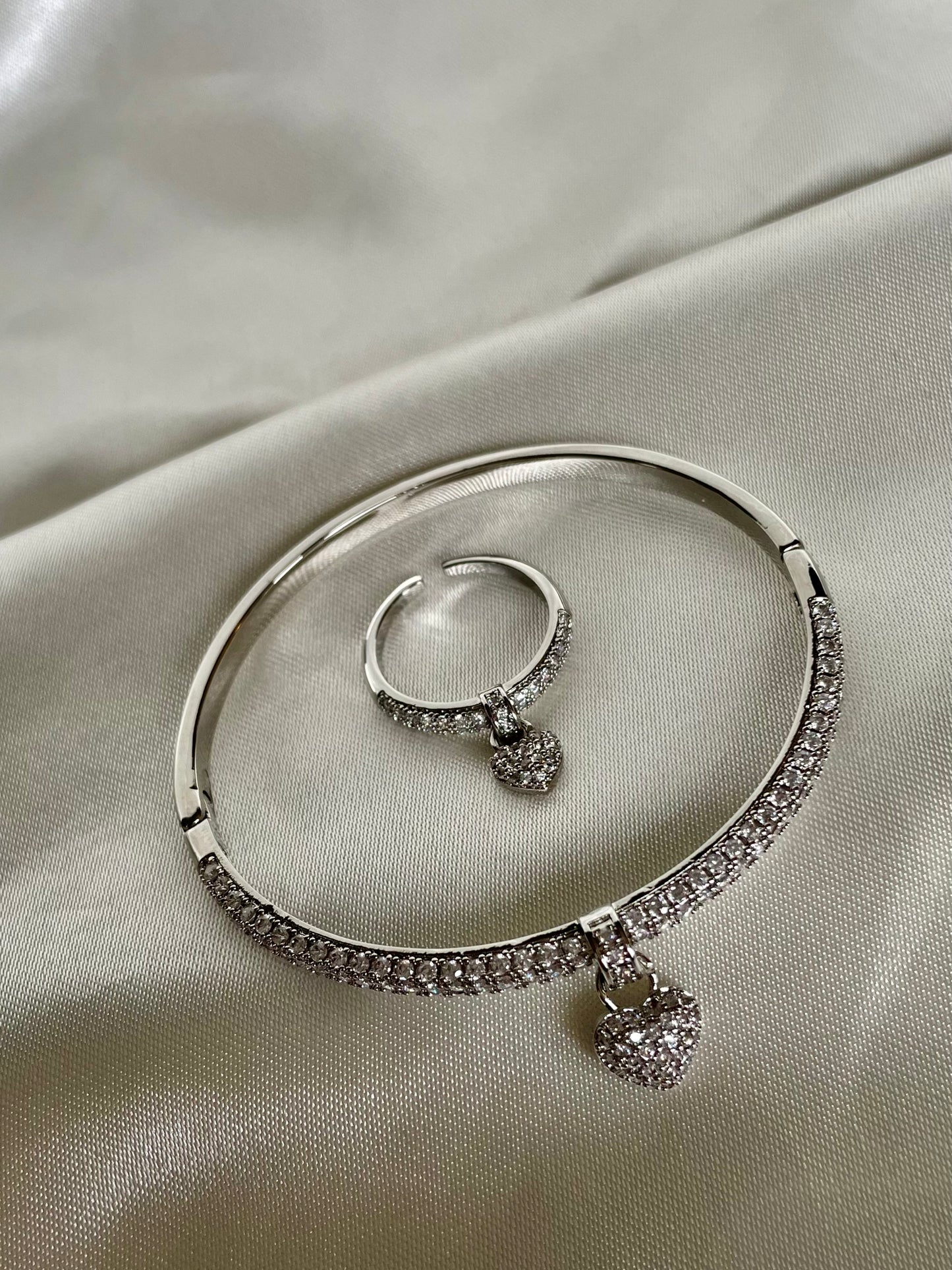 Ensemble Louna,bague/bracelet ajustable.