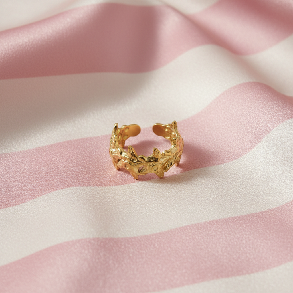 Bague corail dorée – fond rayures