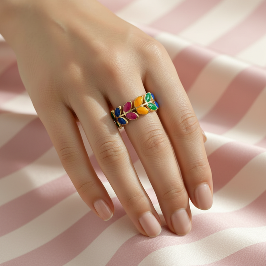 Bague feuilles multicolore - fond rayé rose satiné 1
