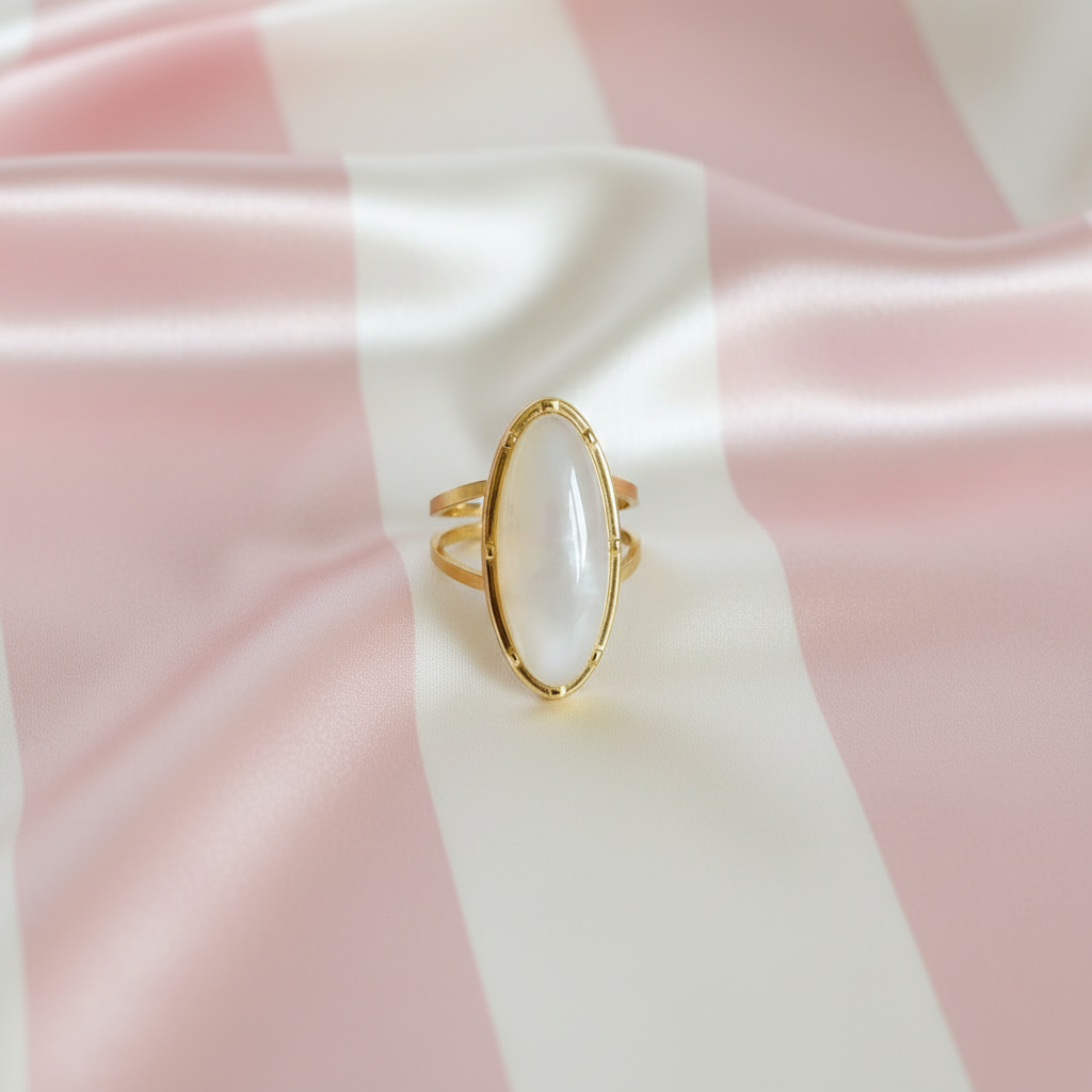 Bague nacre ovale - fond rayé rose satiné 2