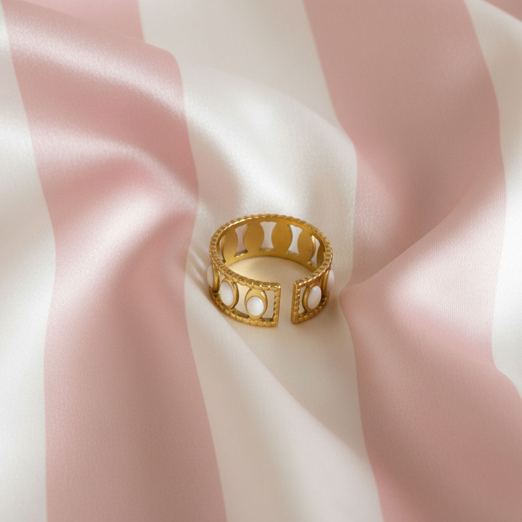Bague nacre – vue dessus rayures