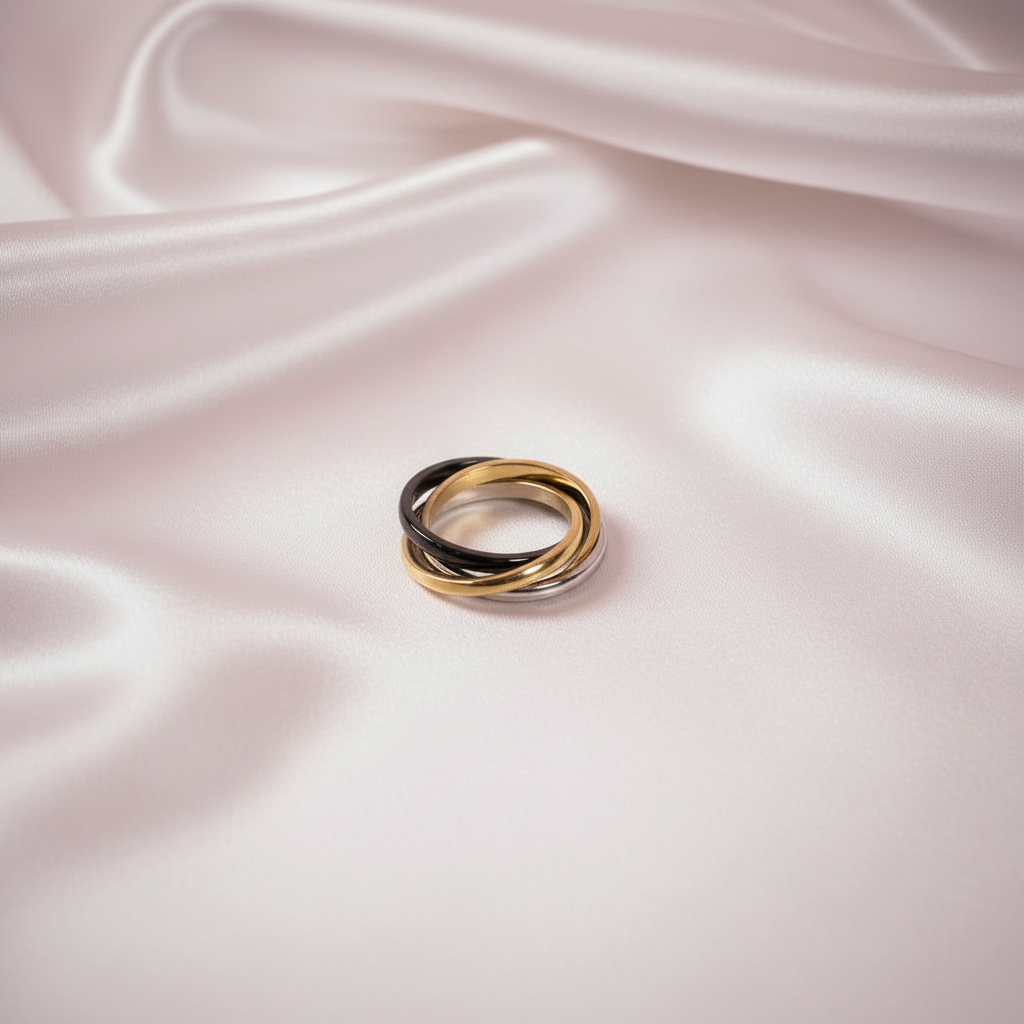 Bague triple anneau - vue inclinée