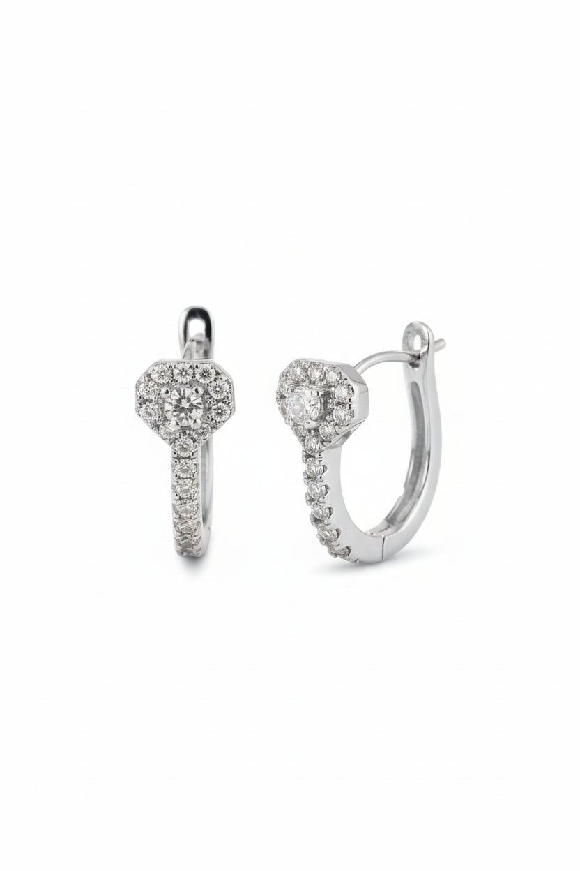 Boucles d'oreilles créoles cristaux fond blanc
