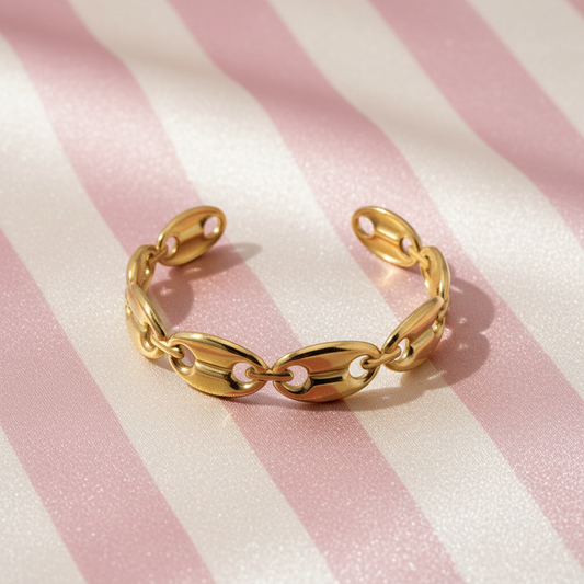 Bracelet chaîne doré - fond rayé rose satiné 1
