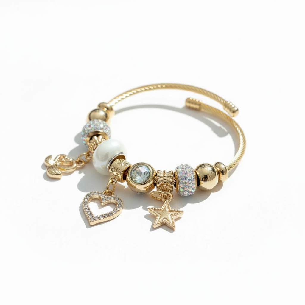 Bracelet charms Cygne d'or vue complète sur fond blanc
