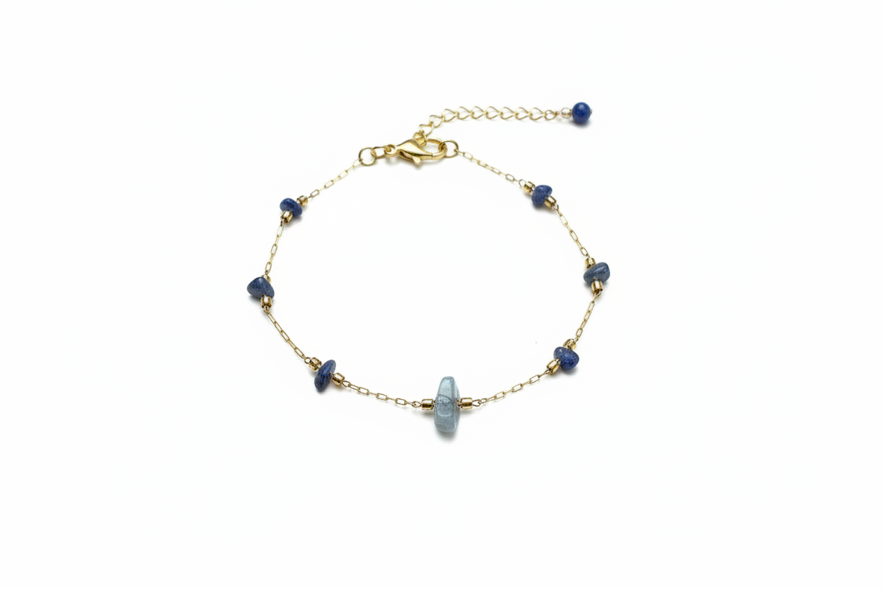 Bracelet cristal détail fond blanc