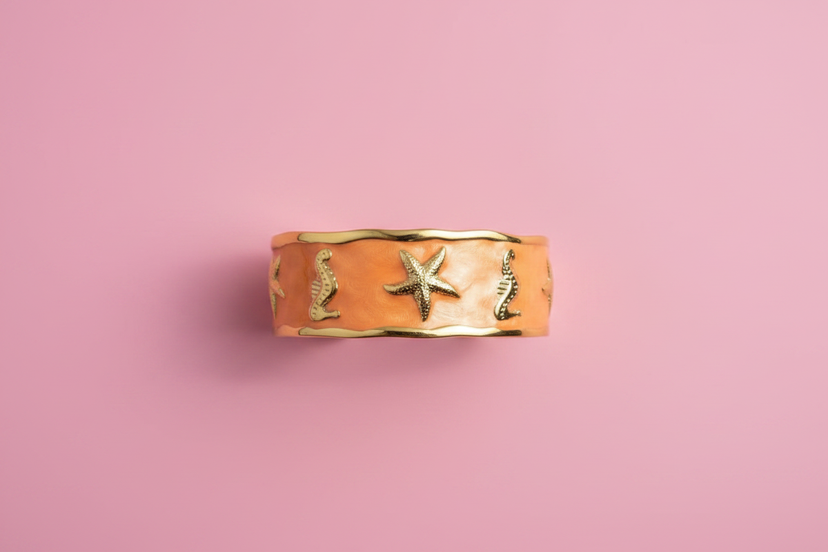 Bracelet flat lay