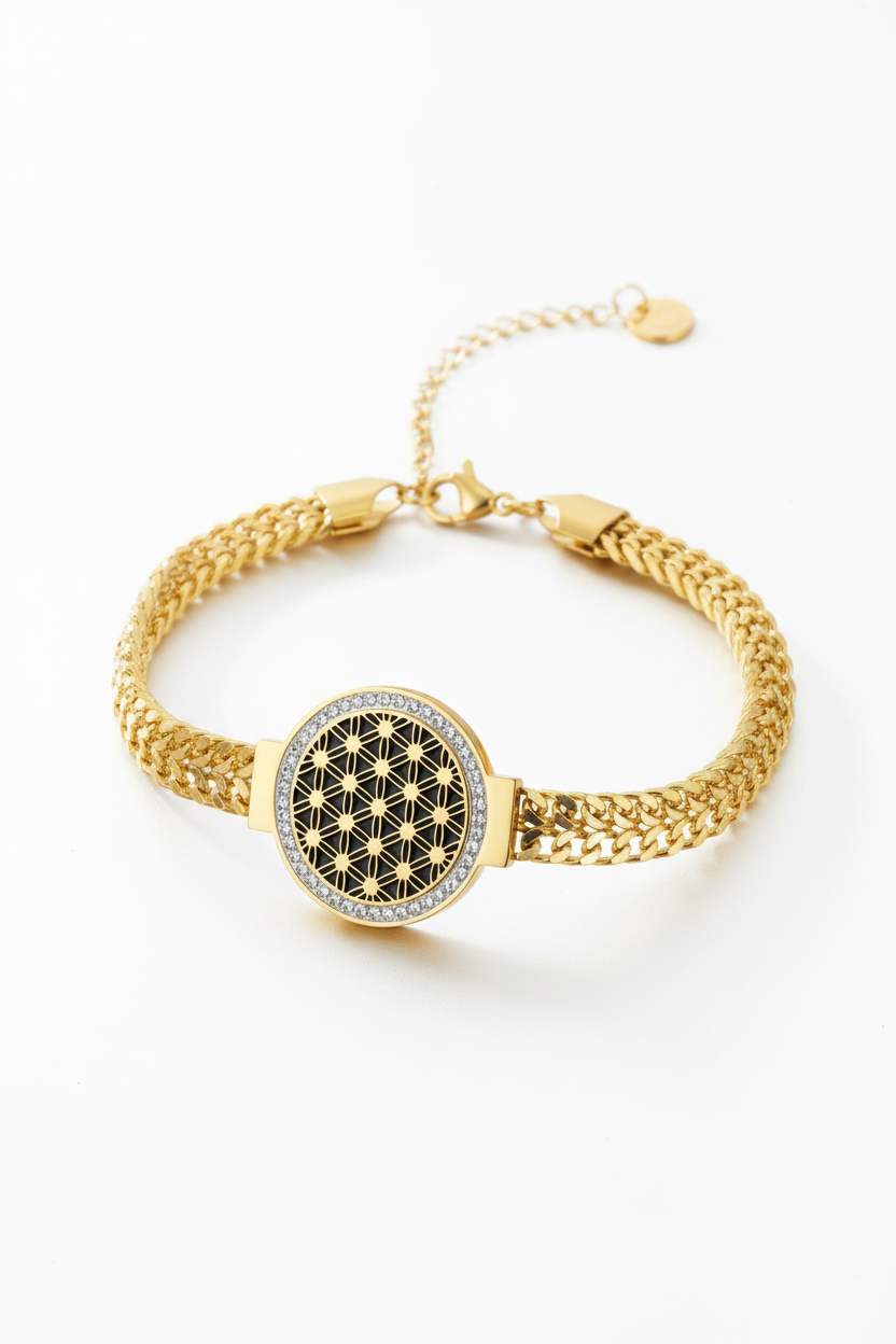 Bracelet Fleur de Vie doré détail fond blanc