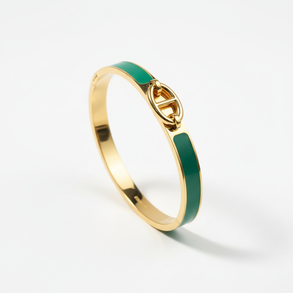 Bracelet jonc vert émeraude vue debout fond blanc