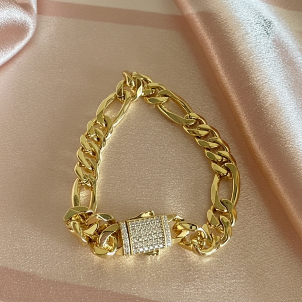 Bracelet Louise – photo 3 fond rayé satiné