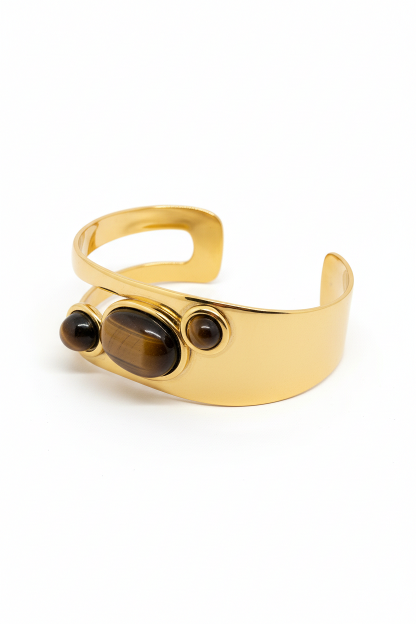 Bracelet manchette œil de tigre angle fond blanc