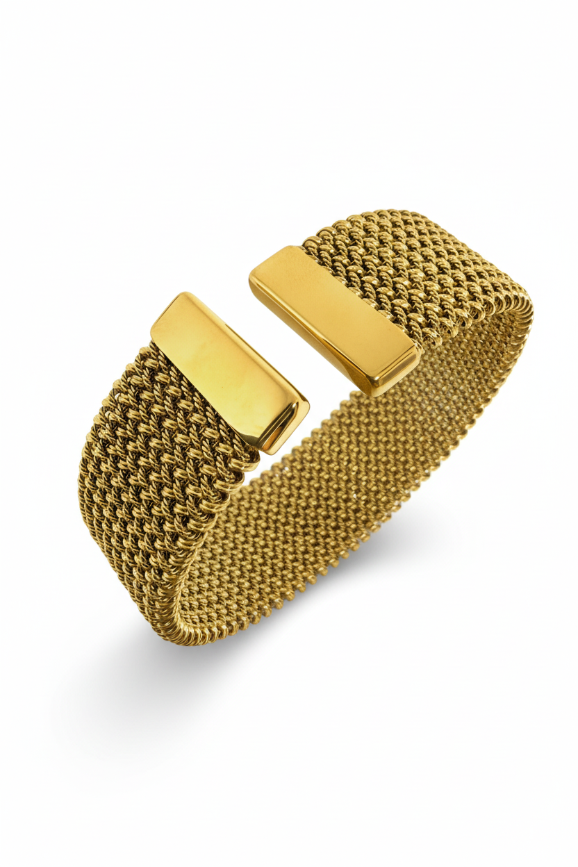 Bracelet manchette maille milanaise angle fond blanc