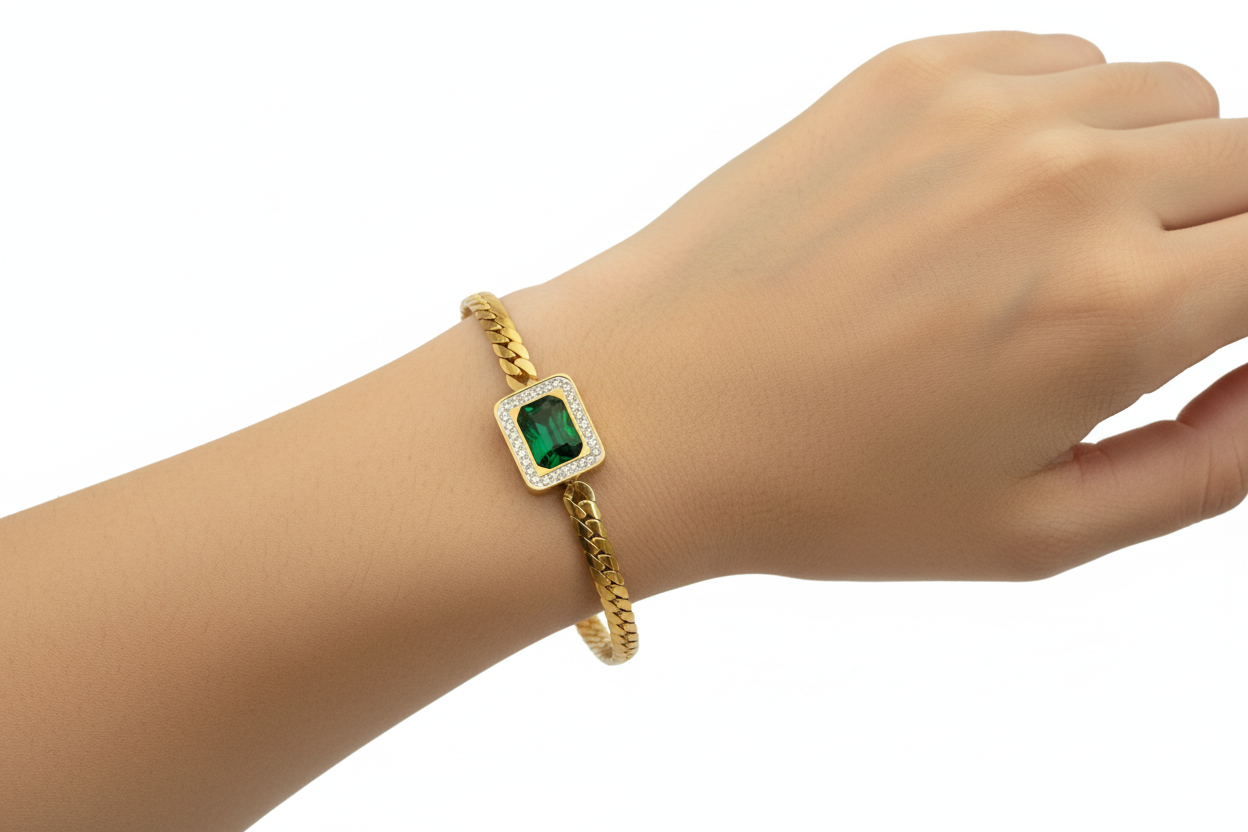 Bracelet Nora sur poignet vue 2