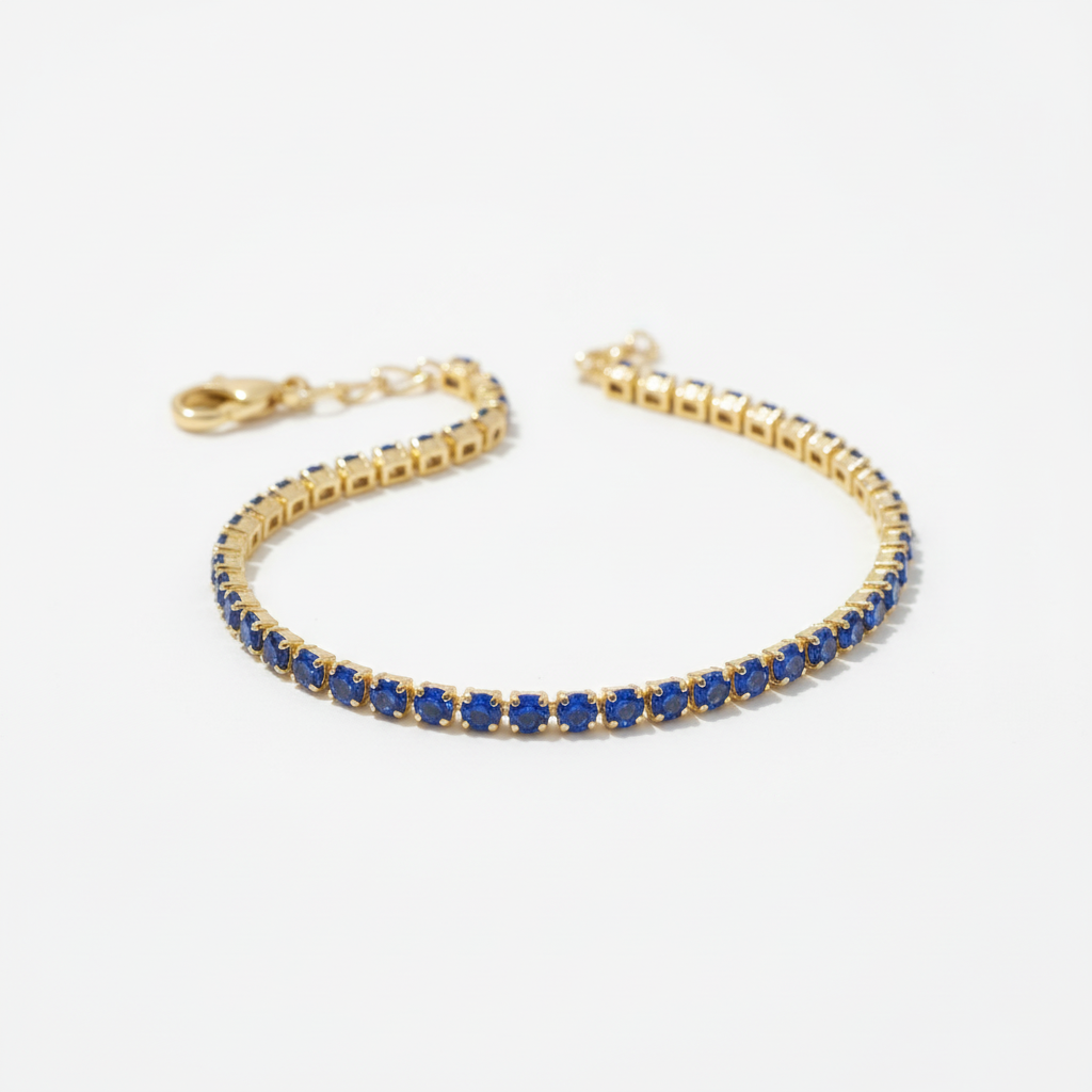Bracelet Tennis Bleu fond blanc