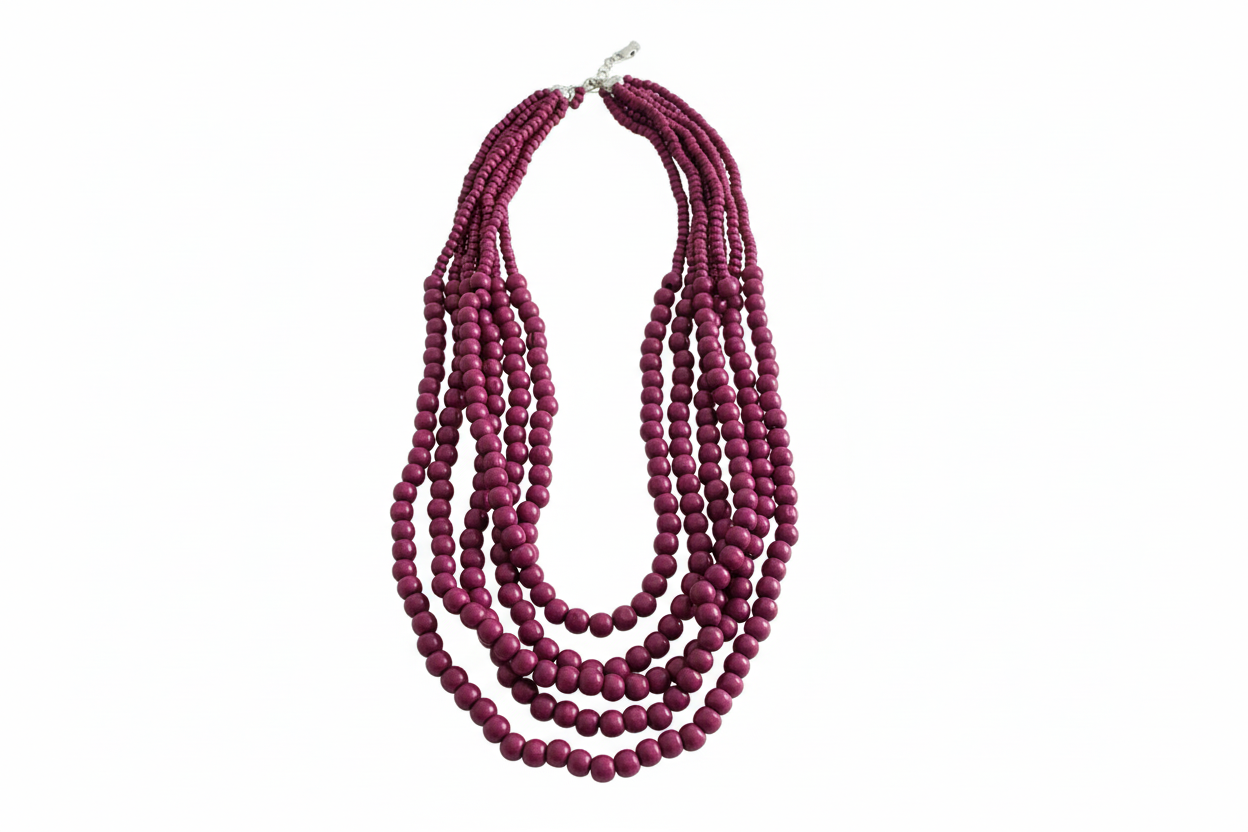Collier bordeaux fond blanc vue 1