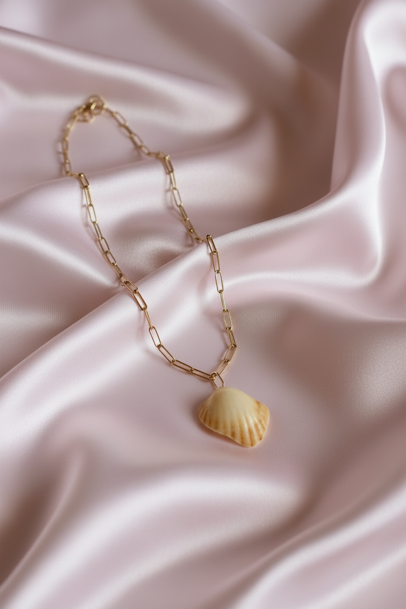 Collier coquillage v1 - fond rose poudré