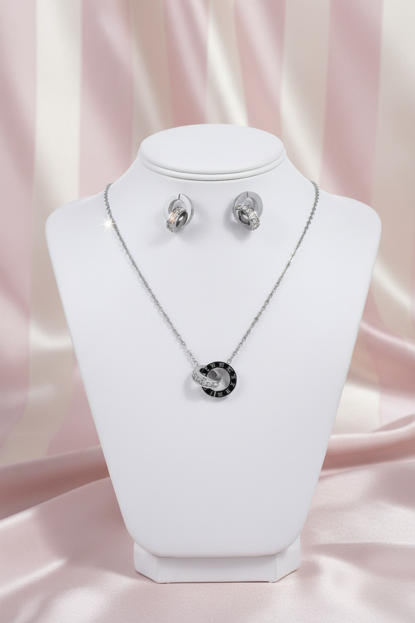 Set argent chiffres romains - fond rose rayé satiné